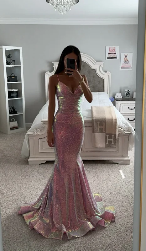 Weekend Flash Sale IRIDESCENT LIQUID SEQUIN FITTED GOWN