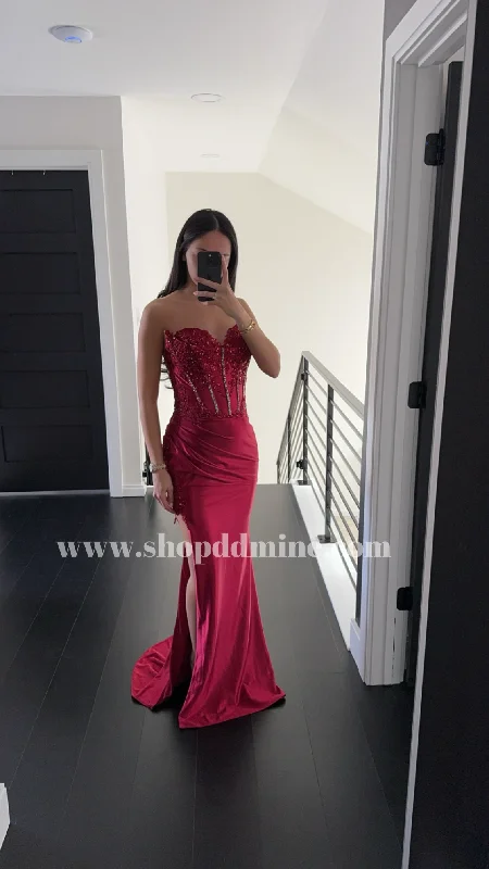 Fantastic Offers FITTED STRAPLESS LACE & SATIN GOWN