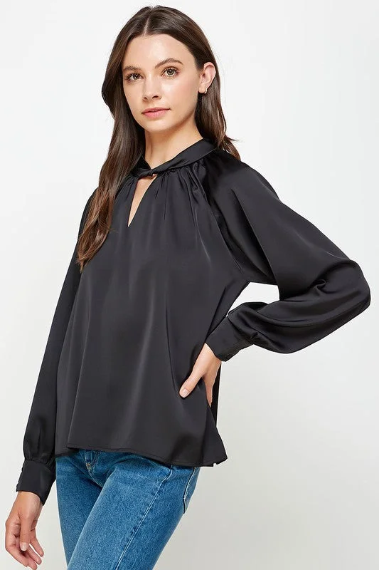 Final Markdown NECK TWIST SATIN BLOUSE | BLACK