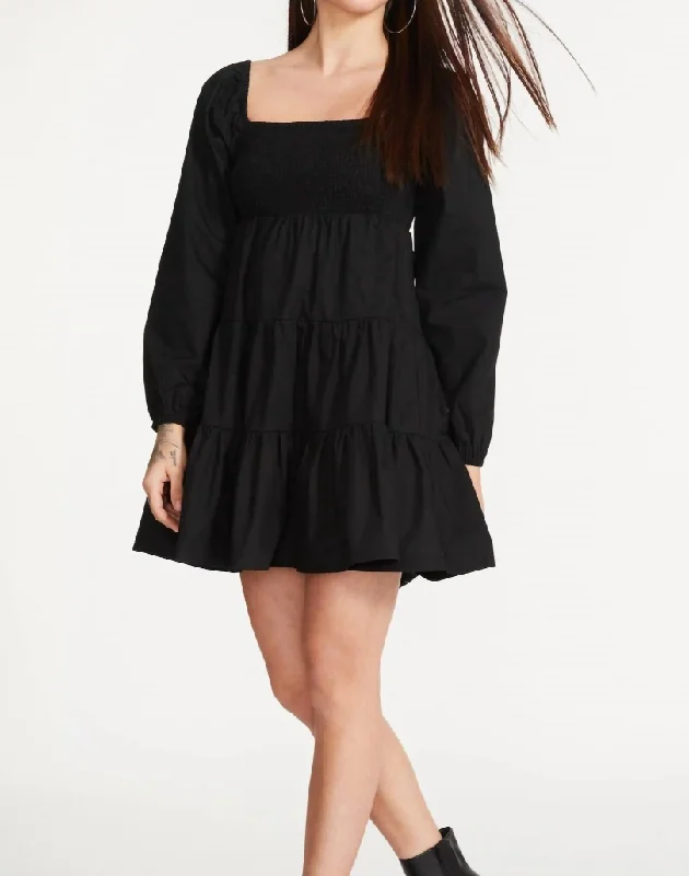 Limited Edition M - bb dakota black tiered long sleeve dress