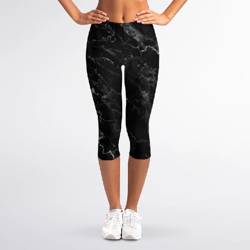 Black White Smoke Marble Print Women's Capri Leggings