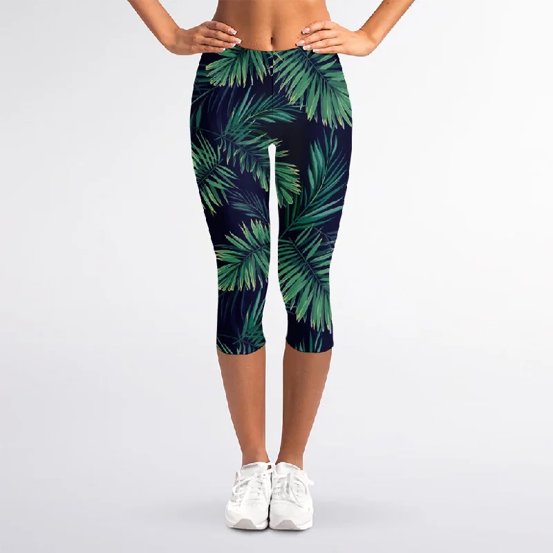 Dark Tropical Palm Leaf Pattern Print Women's Capri Leggings