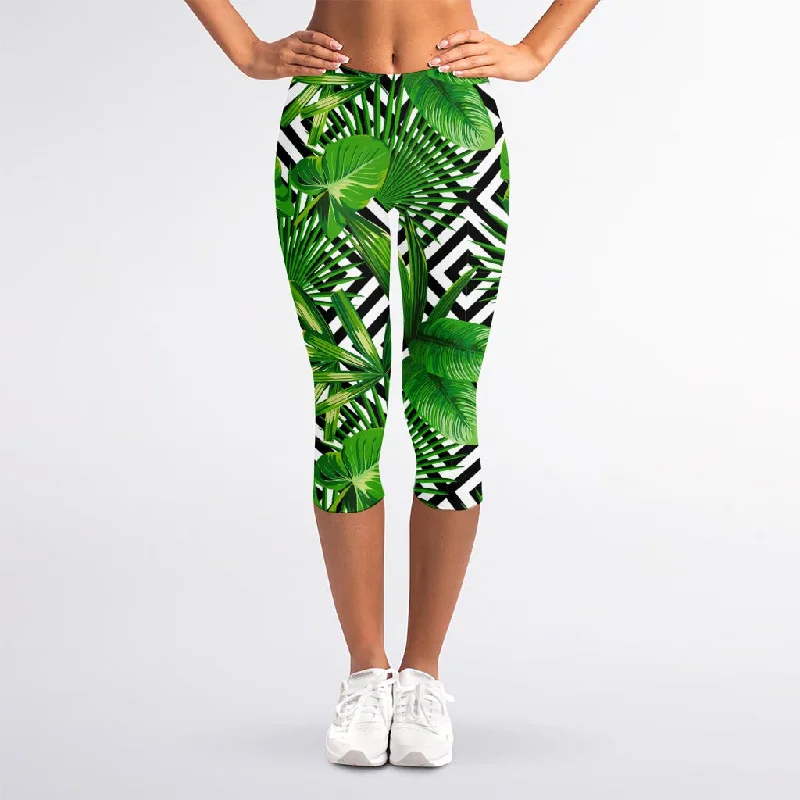 Exotic Tropical Leaves Pattern Print Women's Capri Leggings