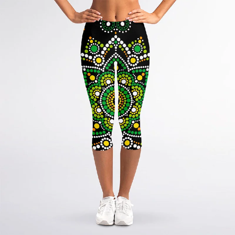 Green White Dot Mandala Print Women's Capri Leggings