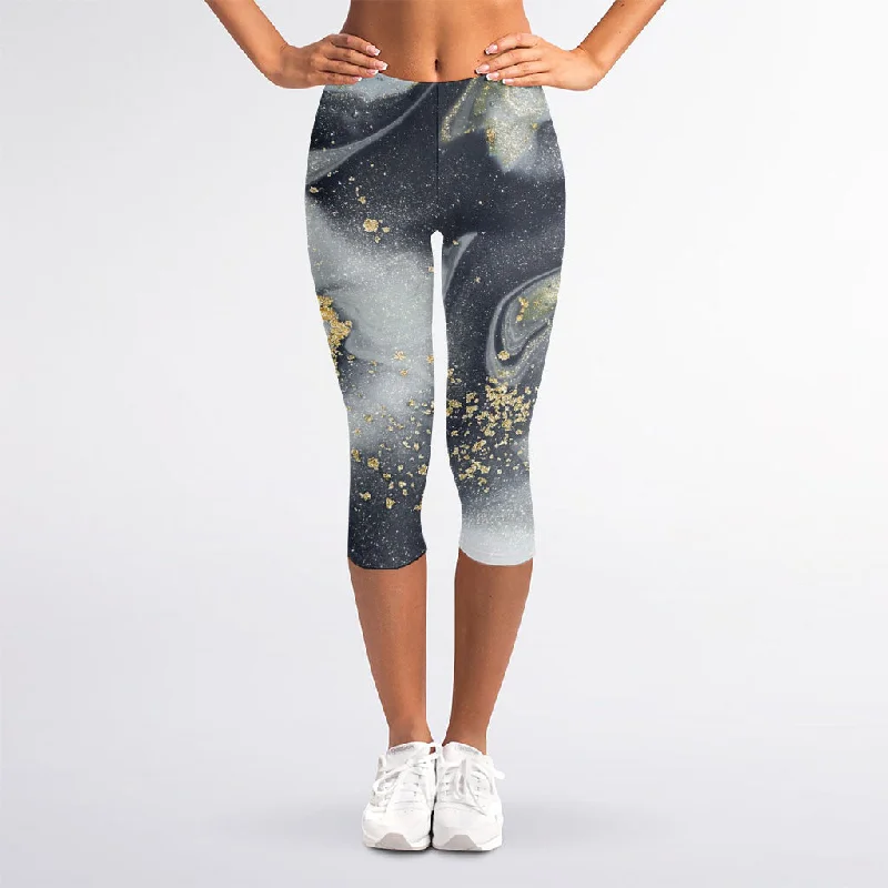 Grey Gold Liquid Marble Print Women's Capri Leggings