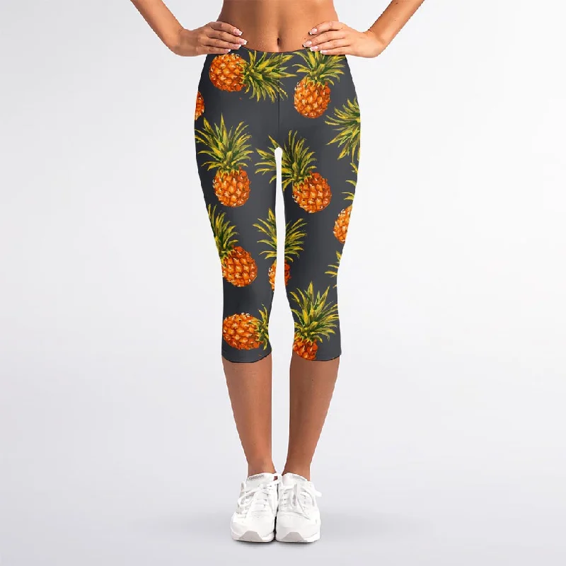 Grey Watercolor Pineapple Pattern Print Women's Capri Leggings