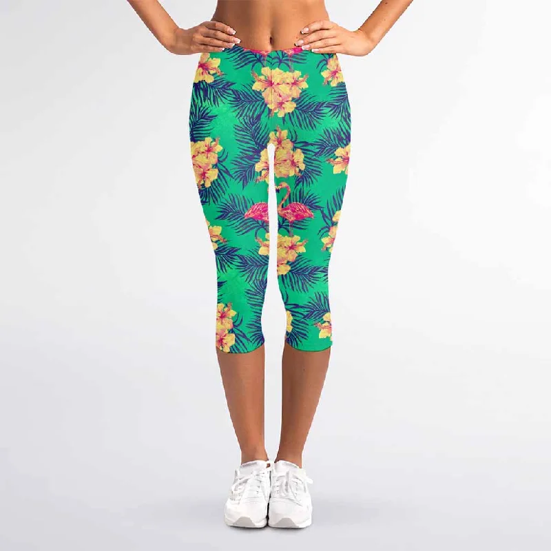 Hawaii Tropical Paradise Pattern Print Women's Capri Leggings