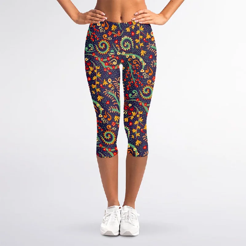 Mandala Floral Bohemian Pattern Print Women's Capri Leggings