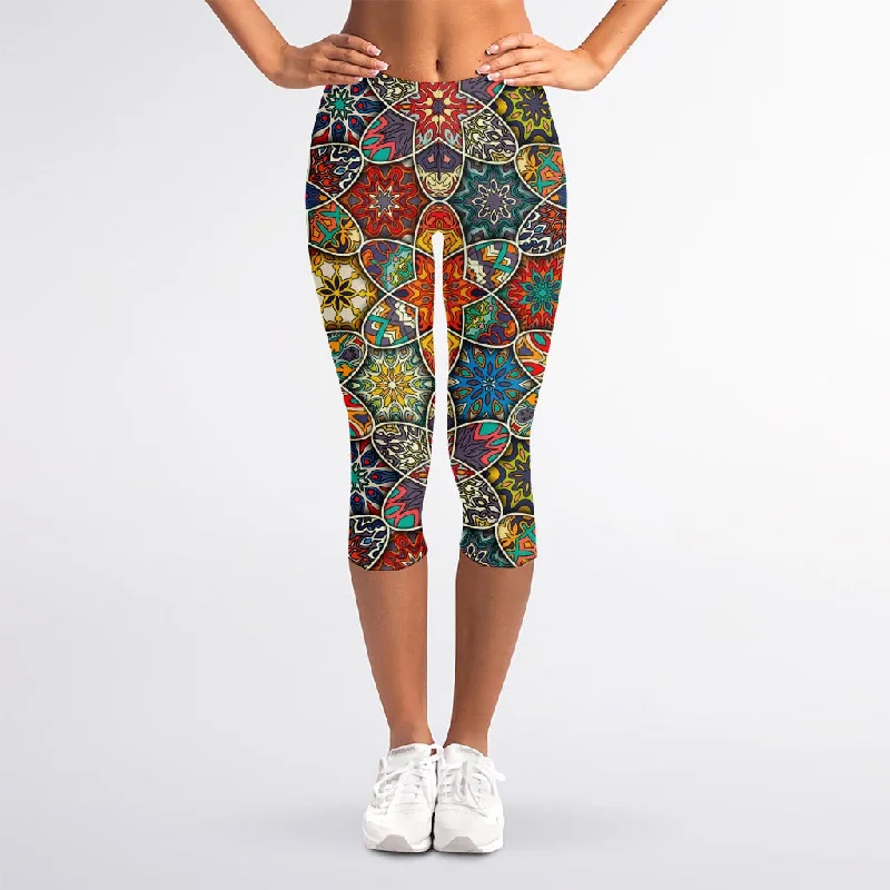 Mandala Star Bohemian Pattern Print Women's Capri Leggings