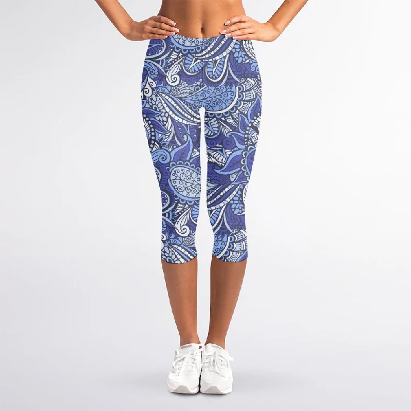 Pigeon Floral Bohemian Pattern Print Women's Capri Leggings